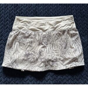 Lululemon Women's Pacesetter Skirt Floral White Gray Sz 4